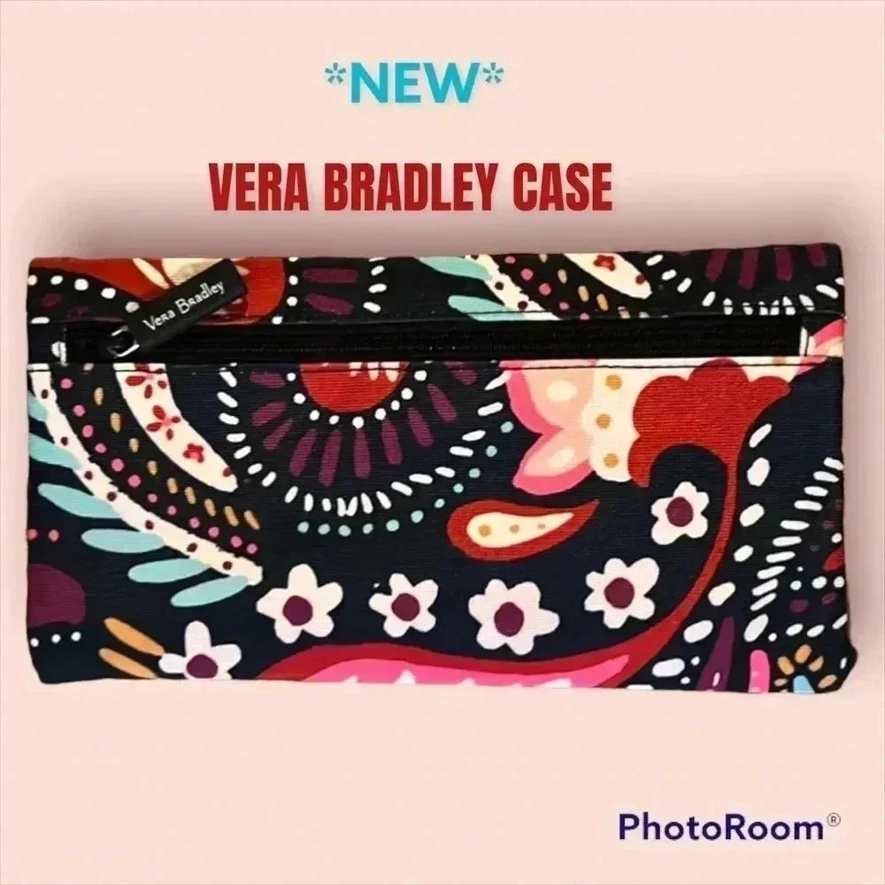 💖🆕💖
Vera Bradley Pencil Pouch In A Painted Paisley Pattern NWT - Picture 6 of 9